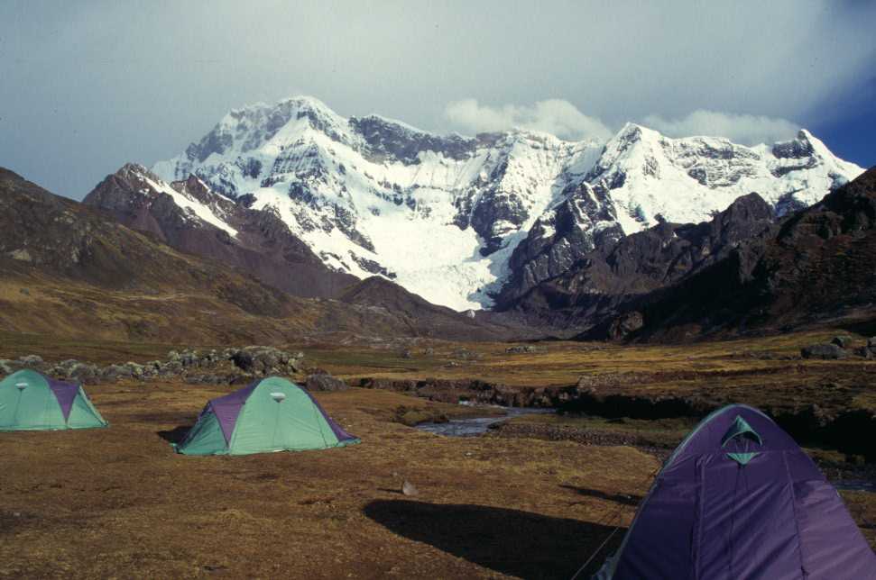 Le camp d’Upis, au pied de l’Ausangate, le 19 août 1996