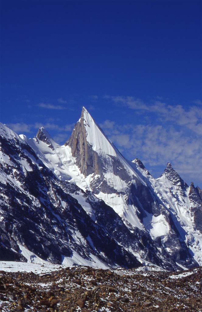 Le Leïla-pic pendant la descente du col du Gandoghoro, le 16 août 1999