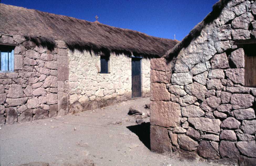 Maisons de Caspana, le 16 août 2000