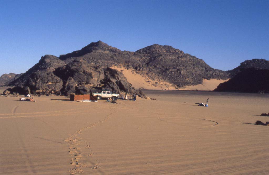 Le camp de Tehed Tin gargour, le 12 février 2002