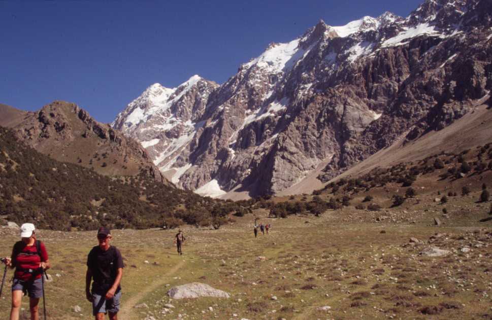 Après le déjeuner, en redescendant du col de Dukdon (12 août 2004)