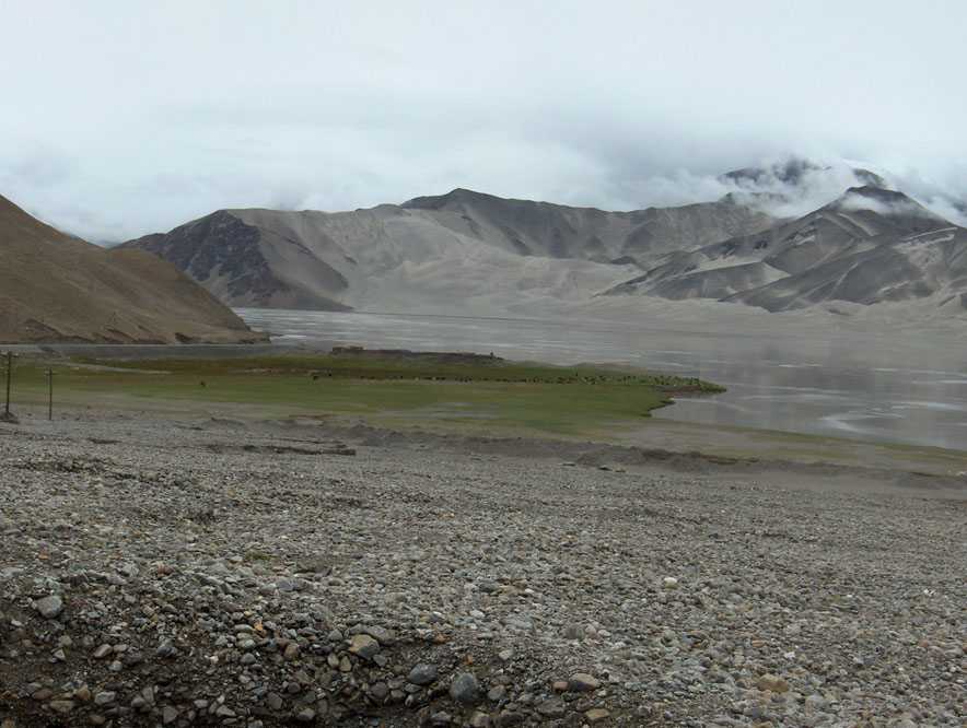 Montagne de sable près de Bulungkol, le 8 août 2005