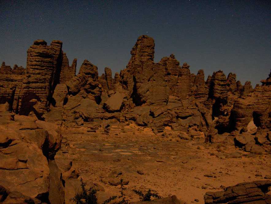 Le site d’Ouan et Touami au clair de lune, le 14 mars 2006