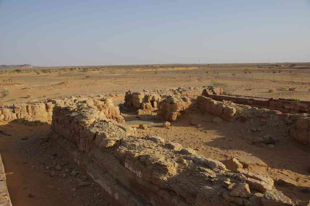 Restes d’un temple à Méroé, le 30 décembre 2008