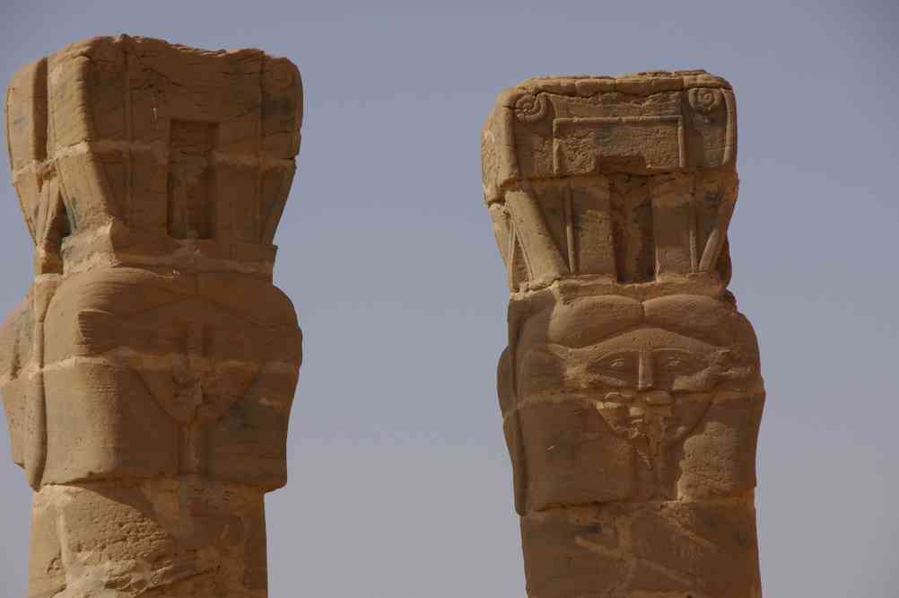 Temple de Moût à Karima, le 1ᵉʳ janvier 2009