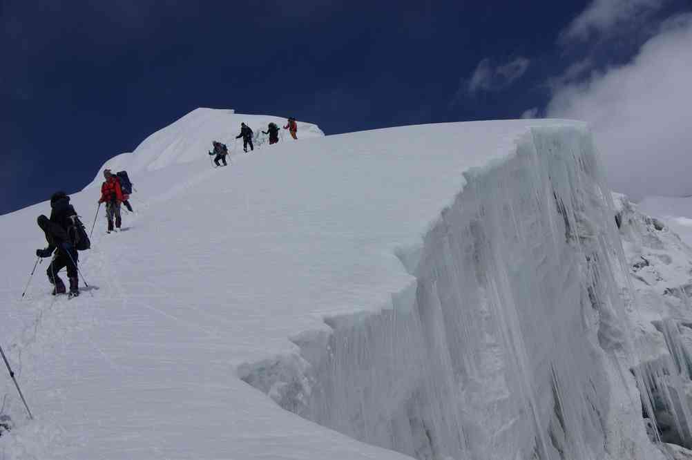 Descente du mur de glace sous le camp I du Karlytau, le 21 août 2009