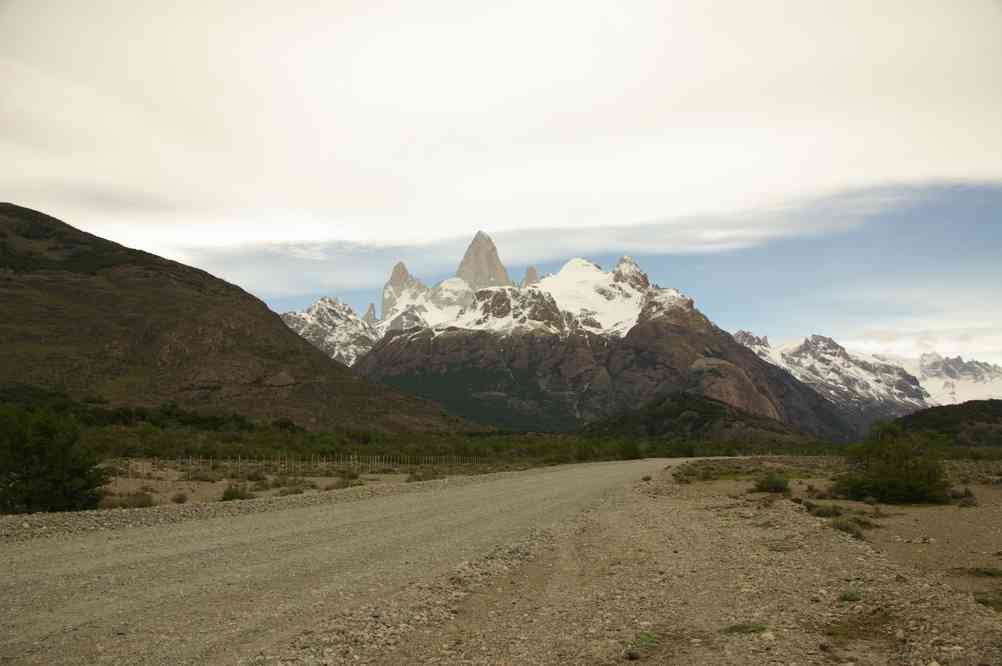 Le Fitz Roy photographié depuis la route de l’hôtel El Pilar, le 10 novembre 2012