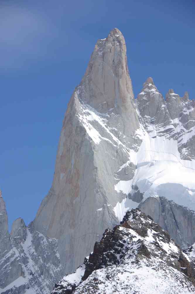 Gros plan sur l’aiguille Poincenot, le 10 novembre 2012