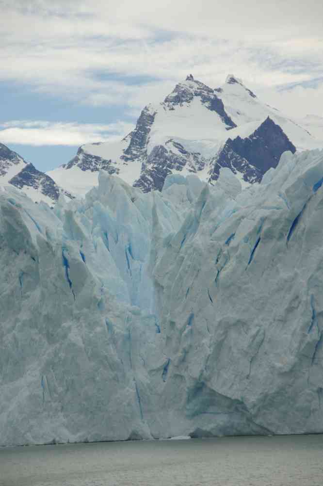 Navigation au pied du Perito Moreno, le 11 novembre 2012