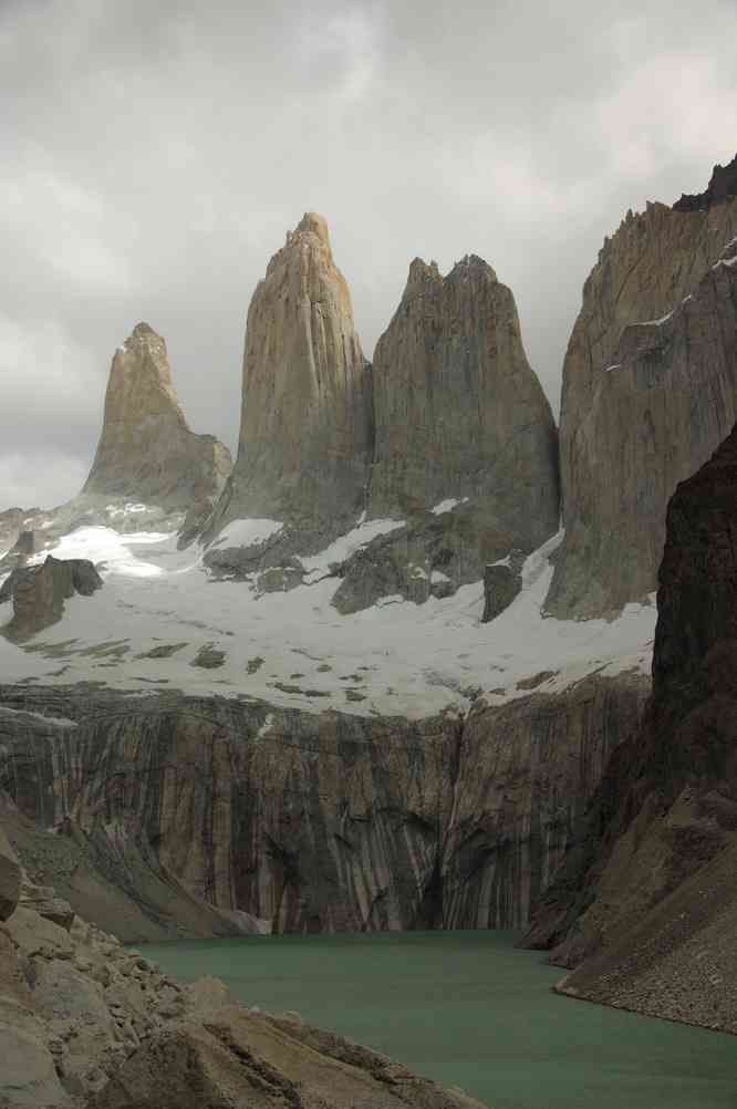 Les trois tours du Paine (tour Agostini, tour centrale et tour nord ou Monzino), le 20 novembre 2012