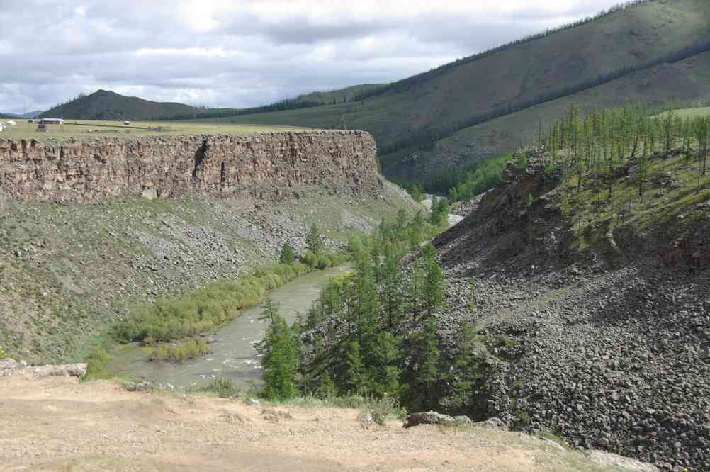 La faille de Tchuluut (Чулуут), longue de 90 km (dixit Terdav), le 20 août 2013