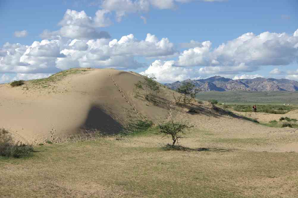 Dune dans le « Bayan Gobi », le 21 août 2013