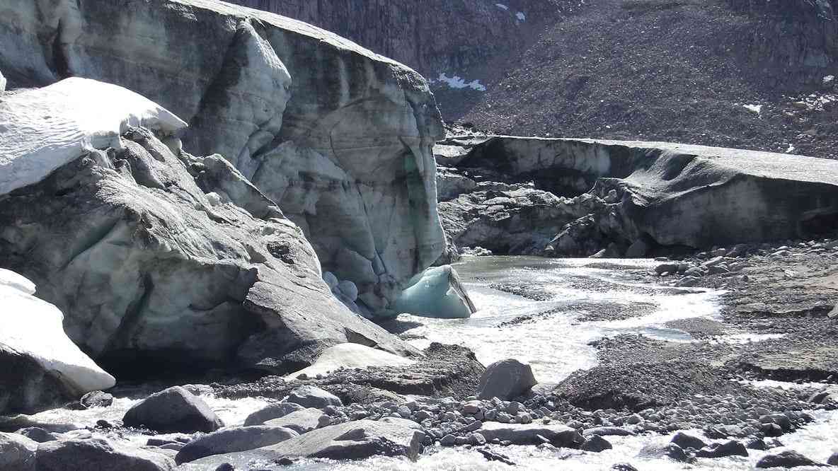 Rentrée de l’eau sous la glace, le 15 juillet 2014