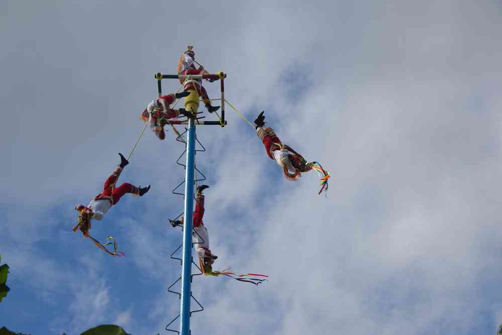 Danse du volador à Tulum, le 26 janvier 2016