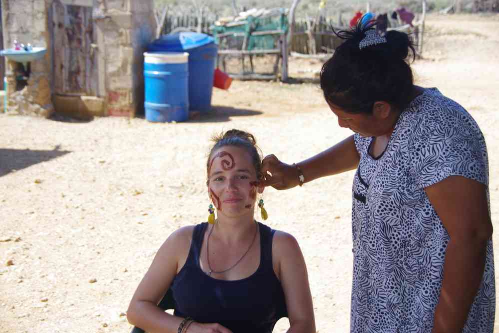 Démonstration de peintures faciales wayuu, le 27 janvier 2018