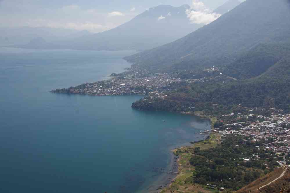 En redescendant du Cerro Cristalino, le 13 février 2020 ; San Pedro (au centre), et San Juan à droite