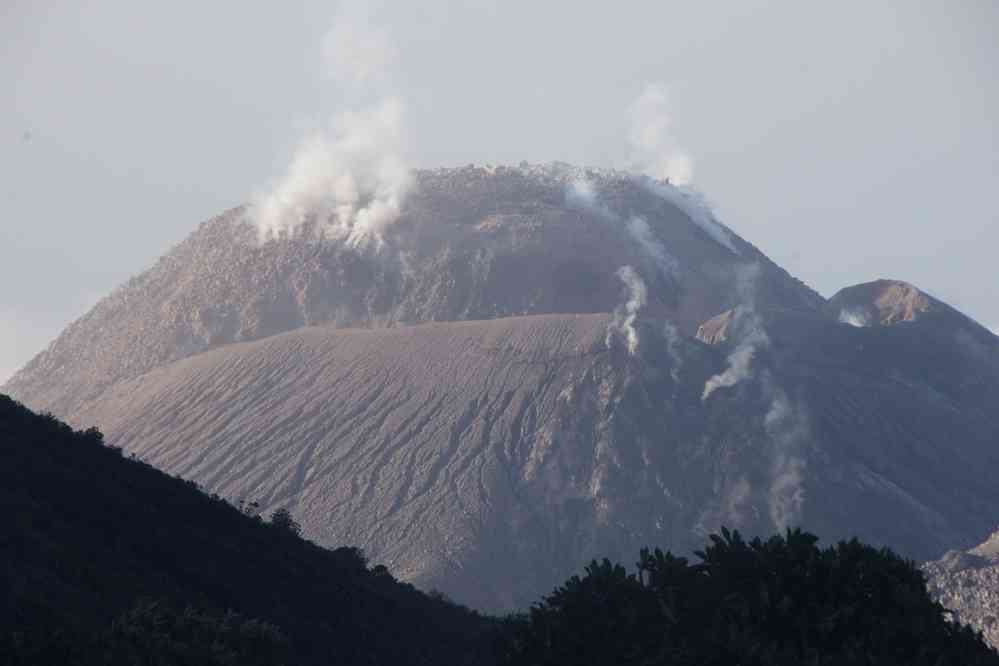 Dôme de lave du volcan Santiaguito, le 14 février 2020