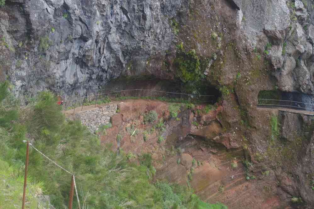 Du pico Ruivo au pico do Arieiro. Sentier aérien, le 5 mai 2022