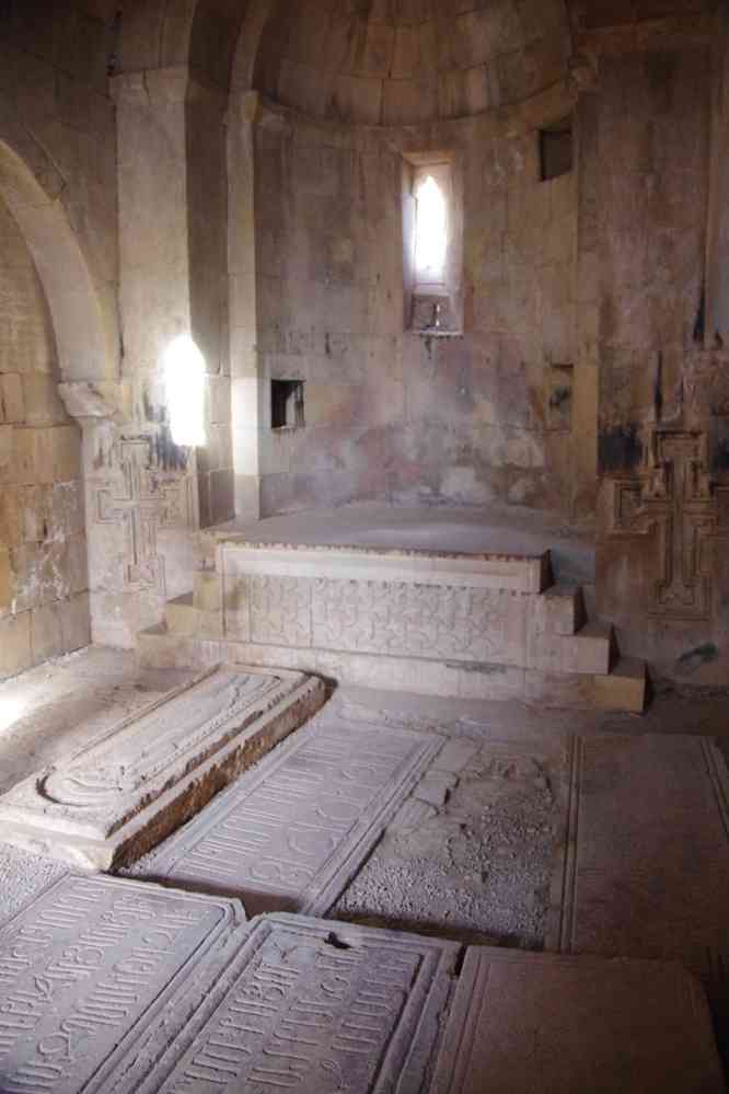 Monastère de Noravank (Նորավանք), église Saint-Jean-le-Précurseur (Sourp Karapet), le 31 juillet 2017