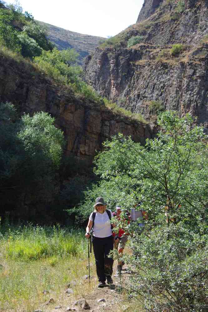 Randonnée vers l’église de Spitakavor (Սպիտակավոր), le 1ᵉʳ août 2017