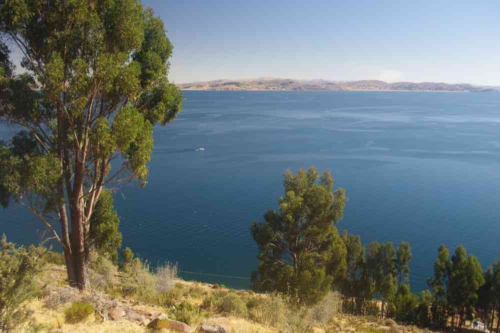 Lac Titicaca, randonnée dans l’île de Taquile. Retour au bateau après le déjeuner, le 7 août 2024