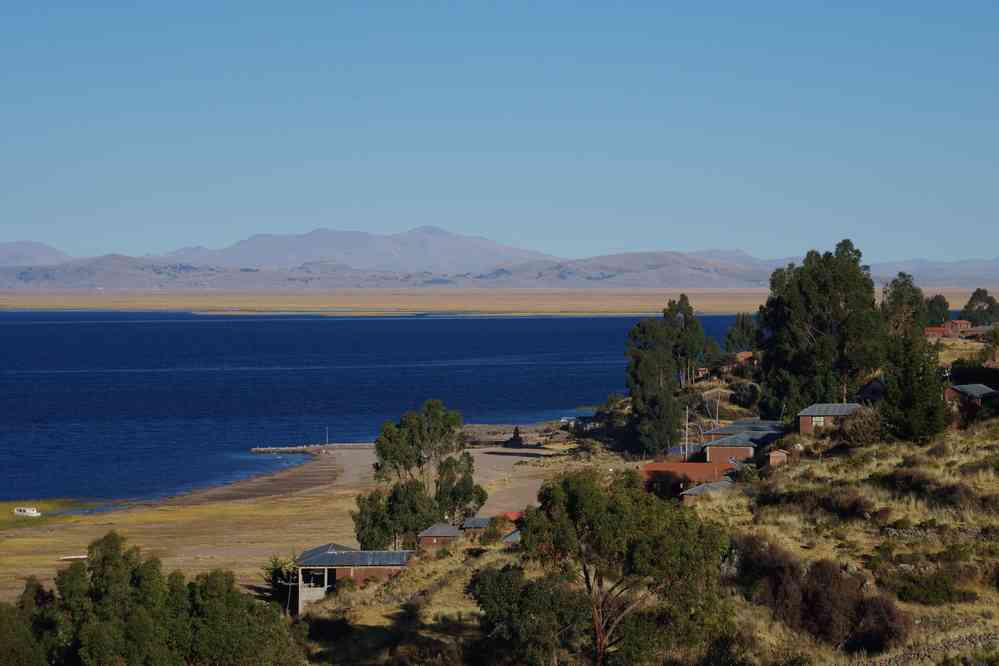 Lac Titicaca, en quittant notre gîte sur la péninsule de Llachón, le 8 août 2024