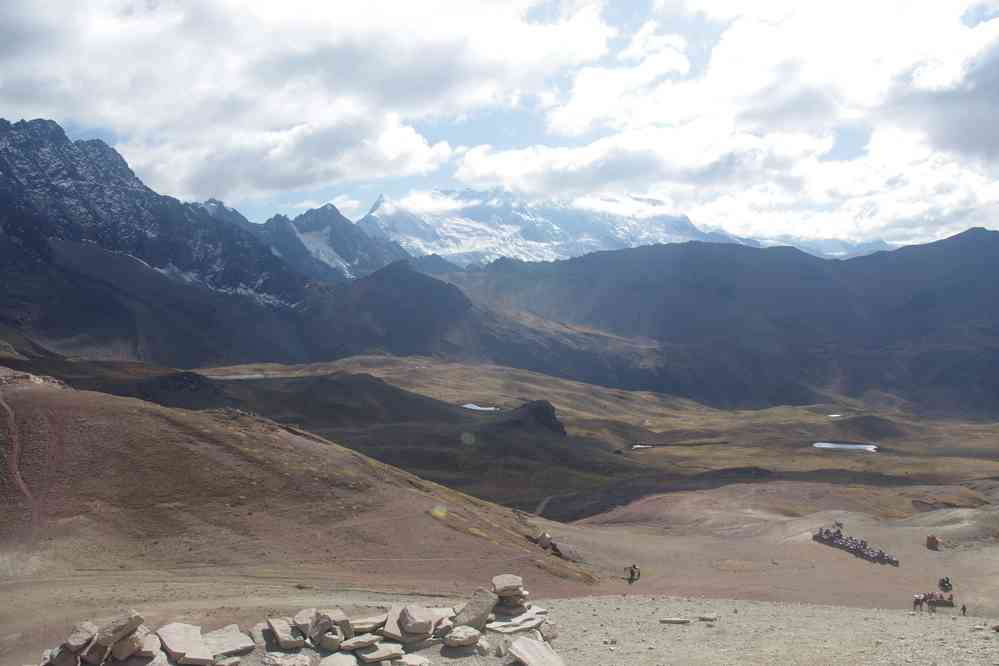 Depuis le mont Vinikunka 5036 m. Vue sur le Nevado Ausangate 6384 m, le 9 août 2024