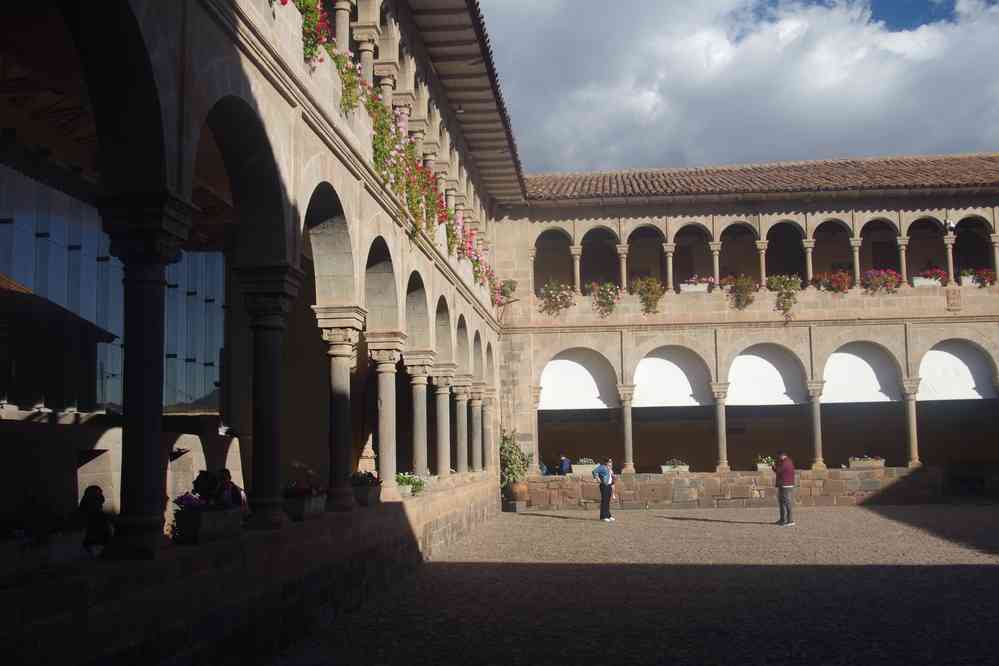 Intérieur du temple du Soleil à Cuzco, le 15 août 2024
