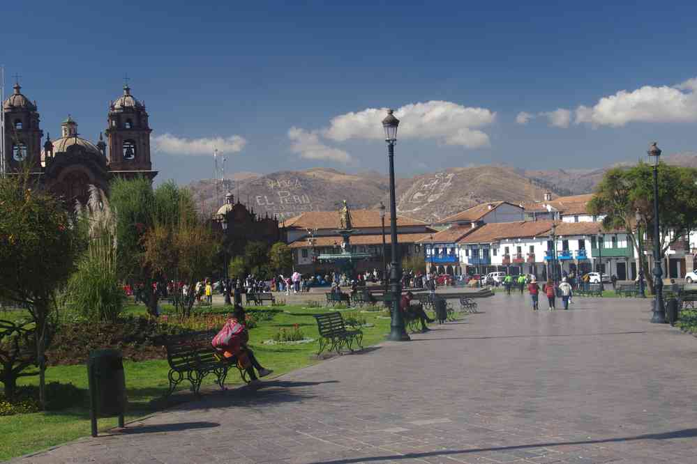 Cuzco, place d’armes et église jésuite (Iglesia de la companía de Jesús), le 16 août 2024