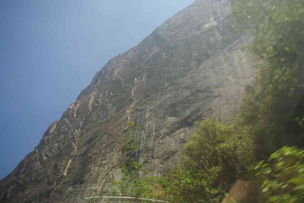 Paroi glaciaire de la vallée de Llanganuco, le 19 août 2024