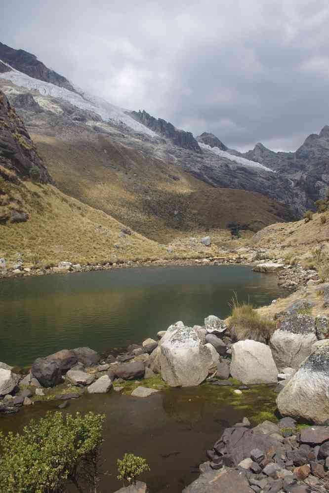 Descente depuis la laguna 69. Laguna Consuelo, le 20 août 2024