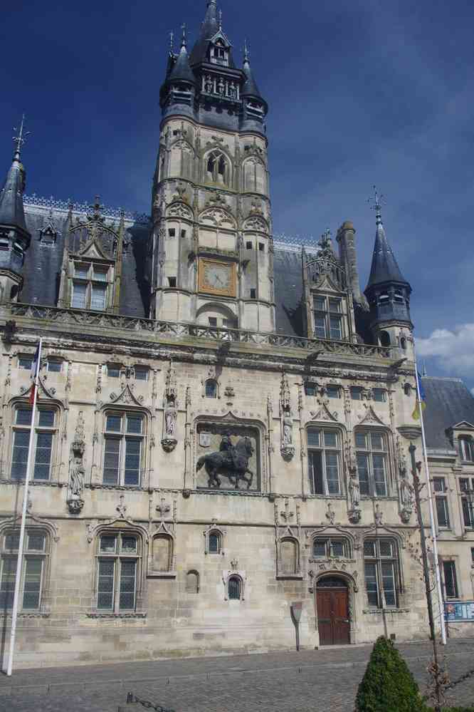 Compiègne (hôtel de ville). Le dimanche 22 avril 2018