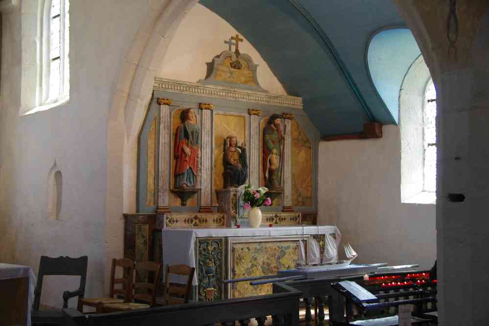 Intérieur de la chapelle St They. Le dimanche 5 avril 2015