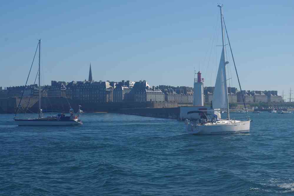 Saint-Malo, depuis le « bus de mer » nous emmenant à Dinard. Le vendredi 26 mai 2017