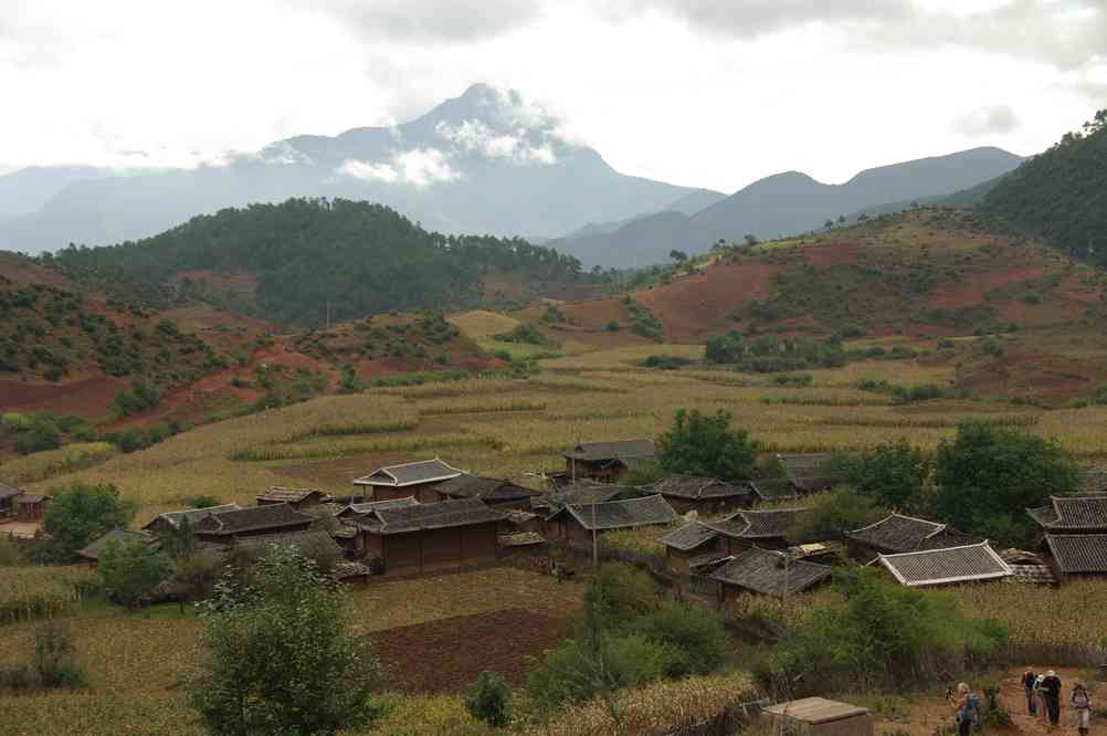 Quittant le village de Yang-p'ing (洋坪), le 13 octobre 2010