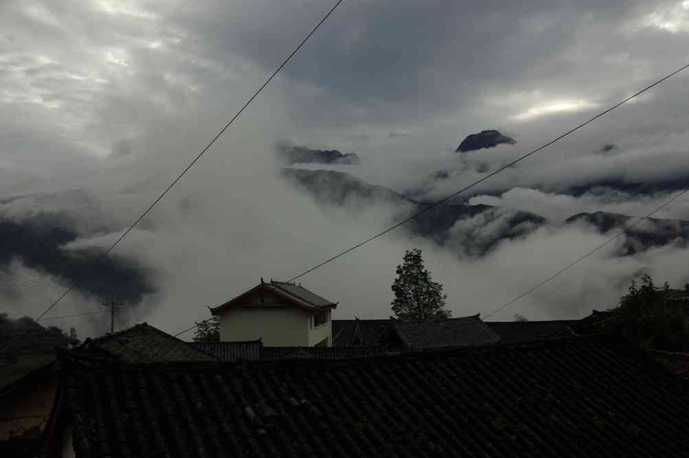 Quittant notre chambre d'hôtes à Fong-kö-siang (奉科乡 Fengkexiang), le 16 octobre 2010