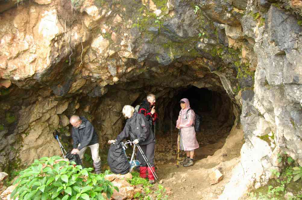 Entrée dans le premier tunnel, le 17 octobre 2010